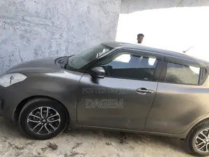 Suzuki Swift 2022 White