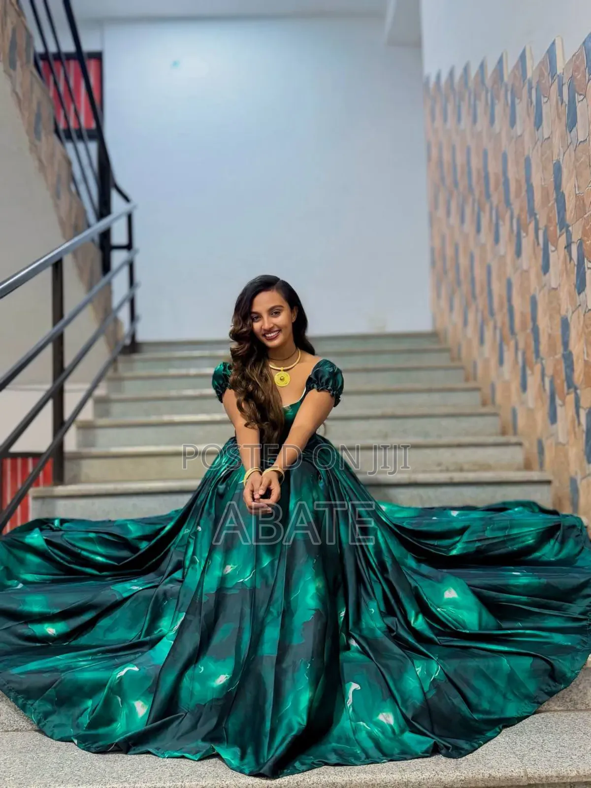 አስቼ ሽፎን እና ሳተን አድራሻ መርካቶ አዲሱ ሚሊተሪ F3-024