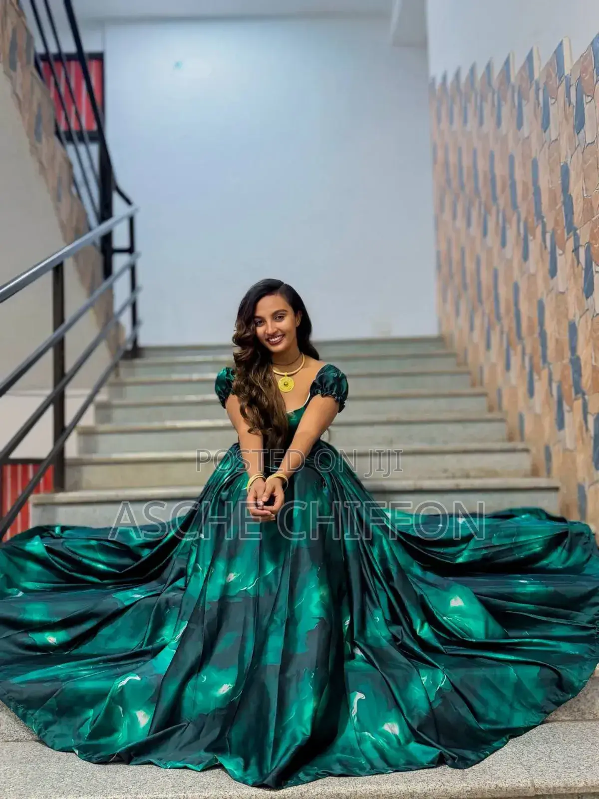 አስቼ ሽፎን እና ሳተን አድራሻ መርካቶ አዲሱ ሚሊተሪ F3-024