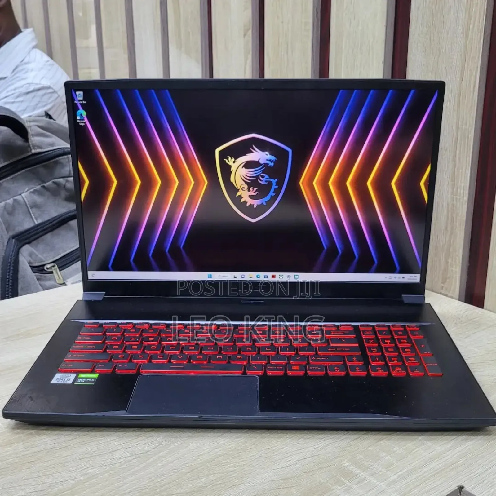 Laptop MSI GF75 Thin 4GB Nvidia SSHD (Hybrid) 256GB