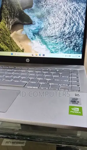 New Laptop HP Pavilion 15 8GB Intel Core I5 SSD 512GB