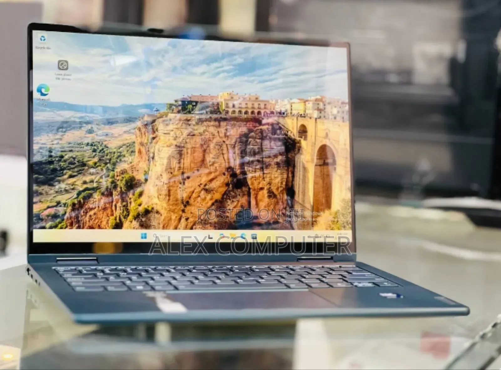 New Laptop Lenovo 16GB Intel Core Ultra 7 SSD 1T