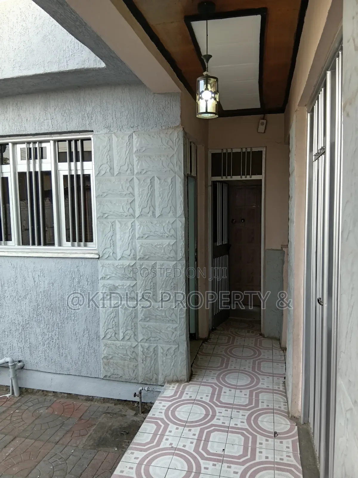 4bdrm House in Nasswe Real State, Nifas Silk-Lafto for rent