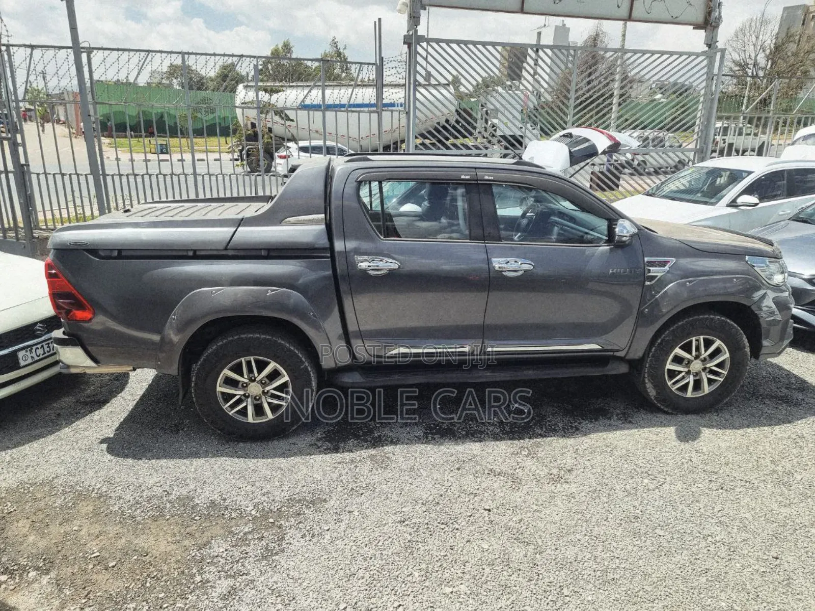 Toyota Hilux Revo Double Cab Deisel 2.8 AWD 2022 Silver