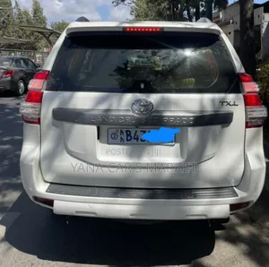 Toyota Land Cruiser Prado 2.7 VVT-i 2015 White