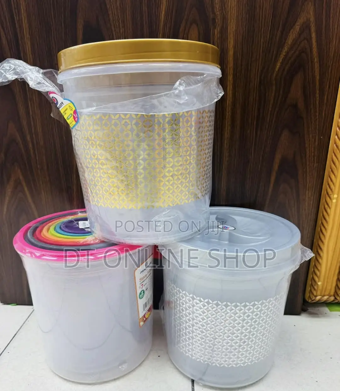 9 Pieces Airtight Plastic Containers