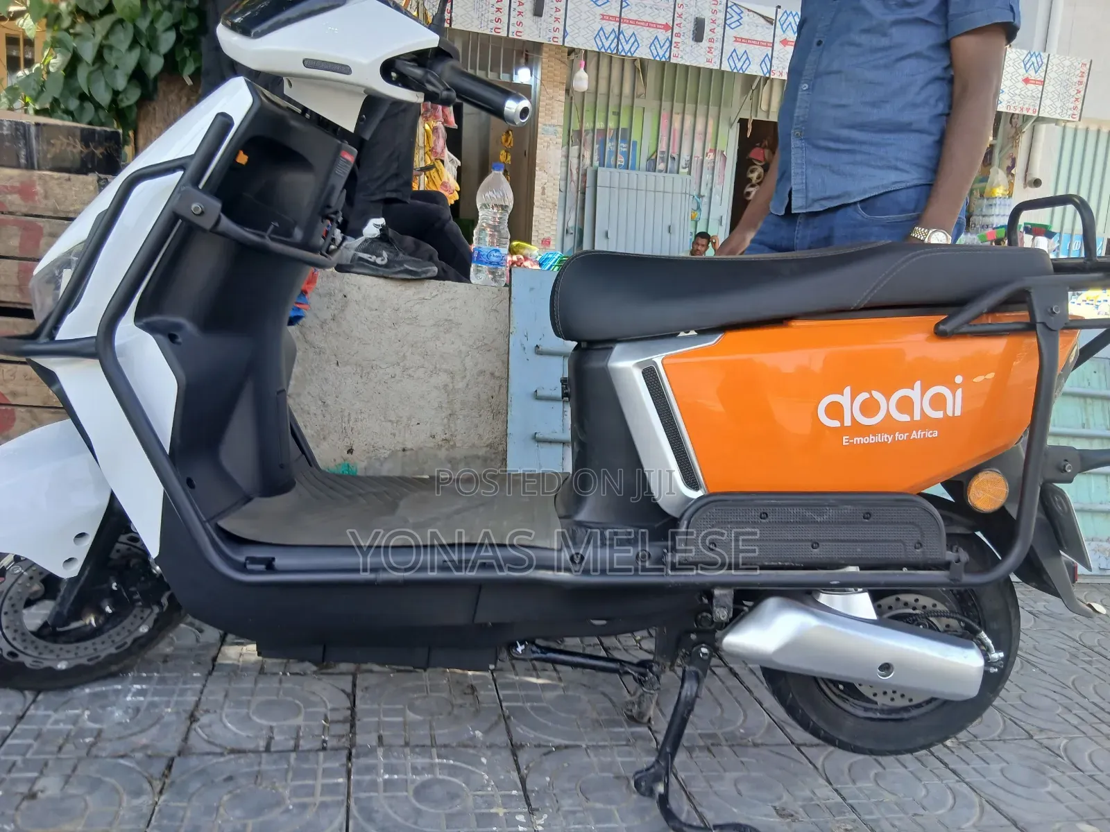 New Ducati V4 S Sport 2024 Orange