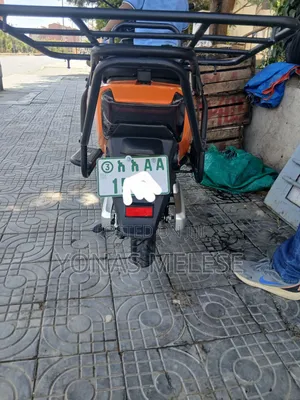 New Ducati V4 S Sport 2024 Orange