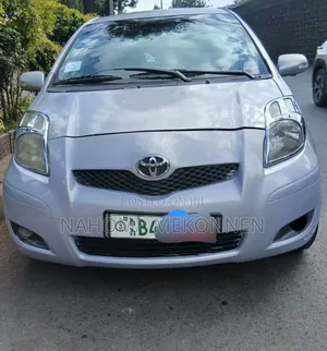 Toyota Yaris 2008 Pink