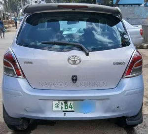 Toyota Yaris 2008 Pink