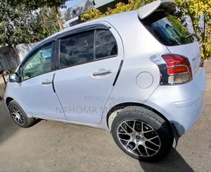 Toyota Yaris 2008 Pink