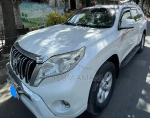 Toyota Land Cruiser 2015 White