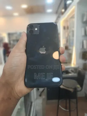 Apple iPhone 11 64 GB