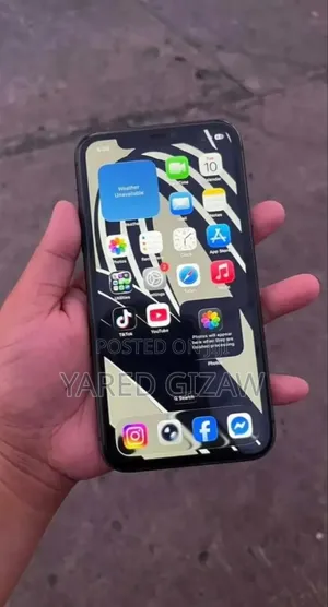 Apple iPhone 11 64 GB Black