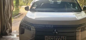 Mitsubishi Airtrek 135 kW FWD 2023 Ivory