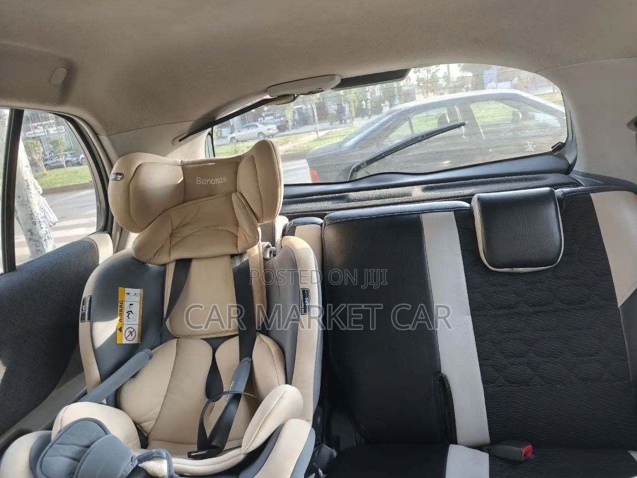 Toyota Yaris Base Hatchback 3dr 2010 Gray