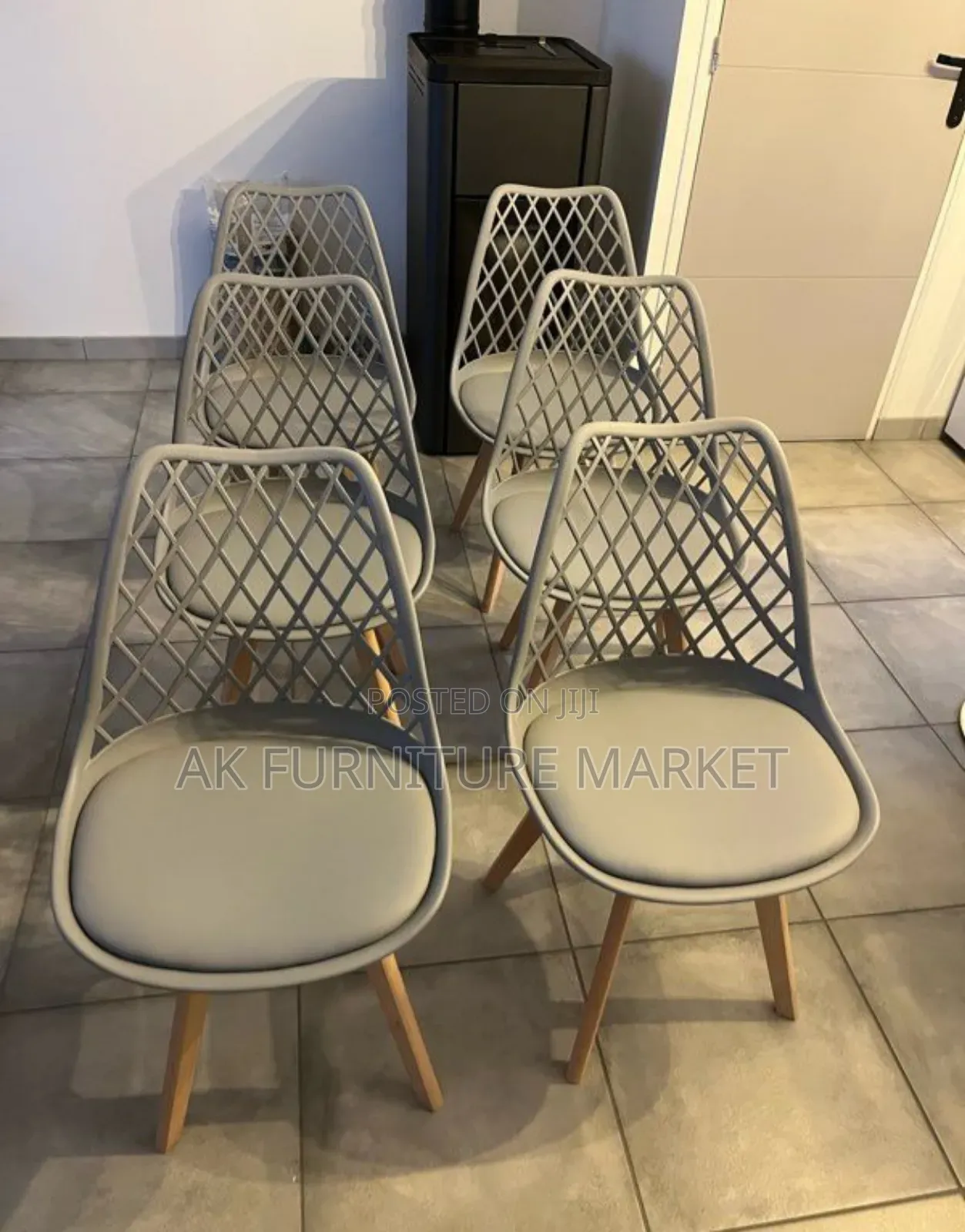 Modern Cafe and Restaurant Chair Full Imported