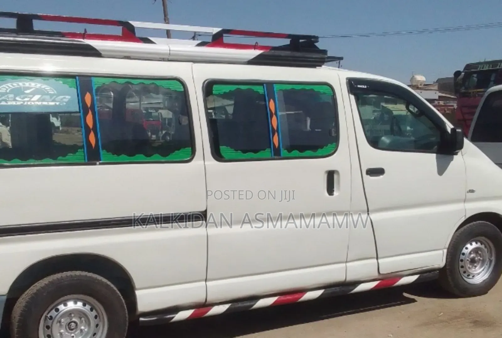 Toyota HiAce 2003 White