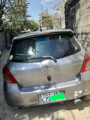 Toyota Yaris 1.0 VVT-i 2007 Gray