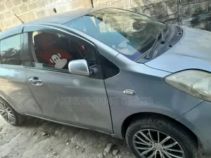 Toyota Yaris 1.3 VVT-i Automatic 2007 Gray