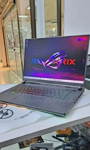 New Laptop Asus ROG Strix G16 G614 16GB Intel Core I7 SSD 1T