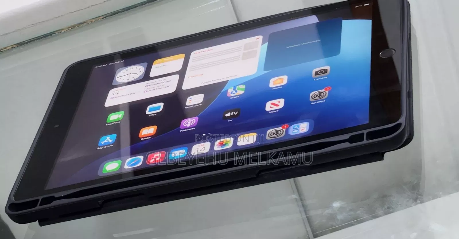 New Apple iPad 9.7 64 GB Silver