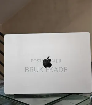 New Laptop Apple MacBook Pro M1 32GB Apple M1 Pro SSD 512GB