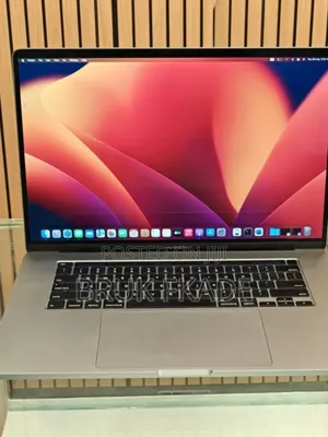 New Laptop Apple MacBook Pro 2019 16GB Intel Core I7 SSD 512GB