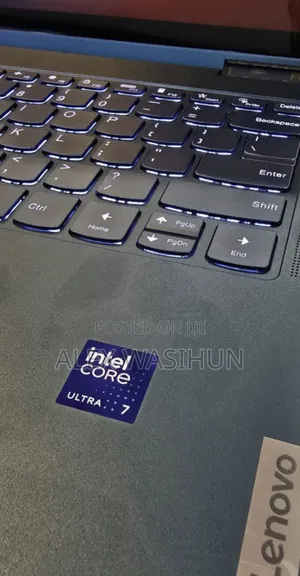 New Laptop Lenovo Yoga 7i 16GB Intel Core Ultra 7 SSD 512GB