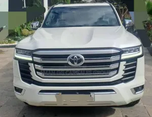 Toyota Land Cruiser 2023 White