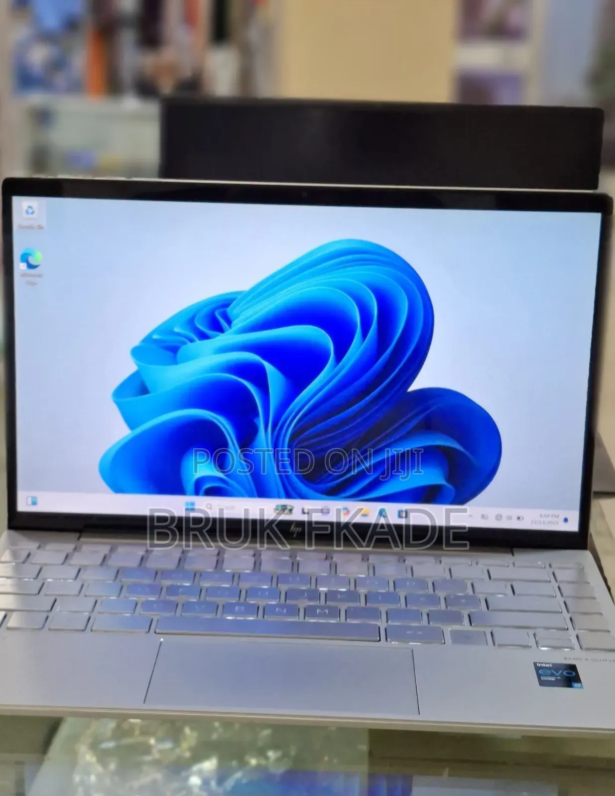 New Laptop HP Envy 13 16GB Intel Core I7 SSD 512GB