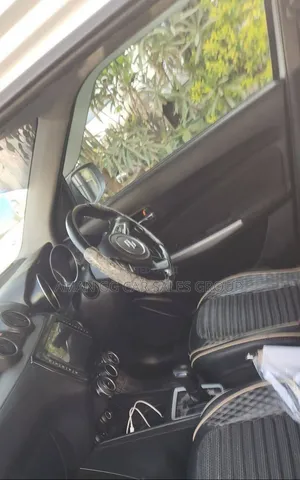 Suzuki Swift 2021 Silver