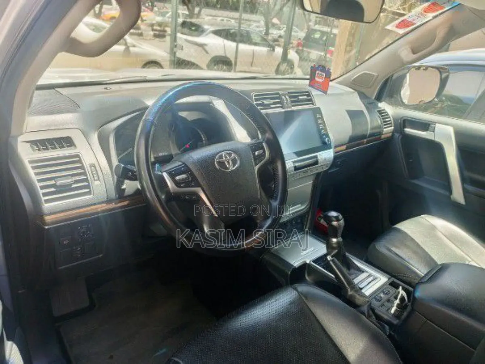 Toyota Land Cruiser Prado 2.8 2019 Silver