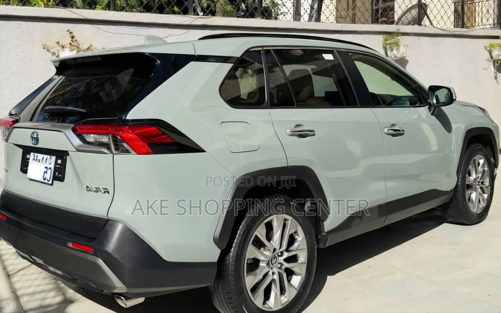 Toyota RAV4 2024 Gray