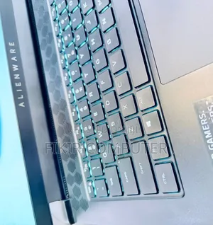 New Laptop Alienware M15 R3 24GB Intel Core I9 SSD 1T