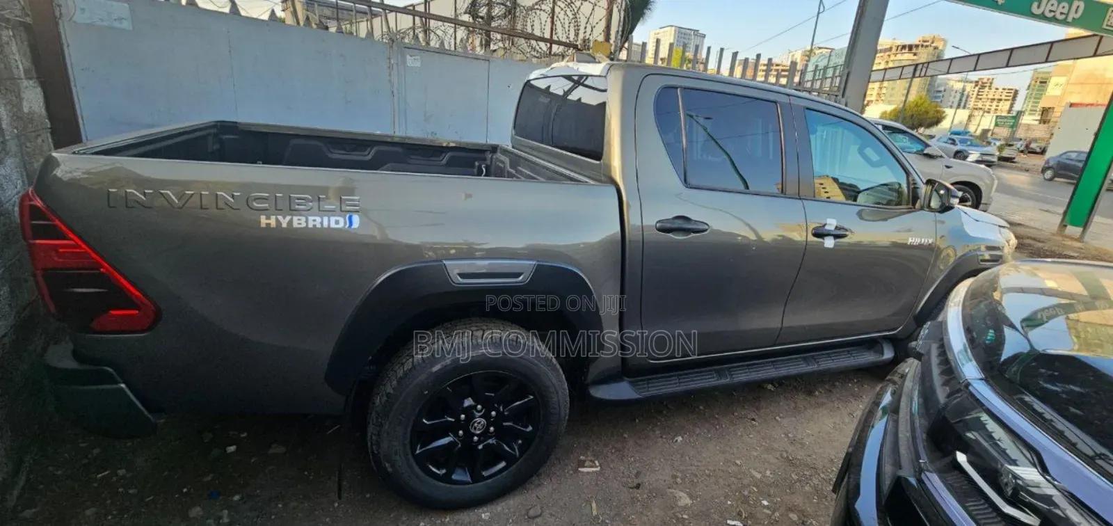 New Toyota Hilux 2025 Green