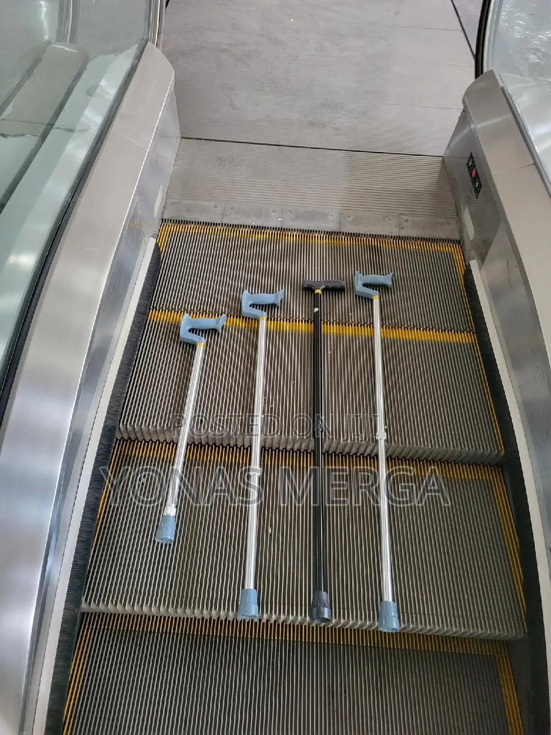 Aluminium Walking Cane烤均cane 29-.Gbb)