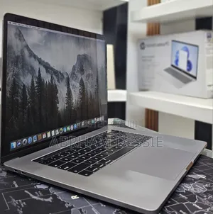 New Laptop Apple MacBook Pro 2019 16GB Intel Core I9 SSD 512GB