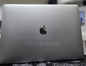 New Laptop Apple MacBook Pro 2019 16GB Intel Core I9 SSD 512GB