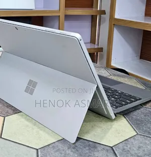 New Laptop Microsoft Surface 16GB Intel Core I7 SSD 256GB