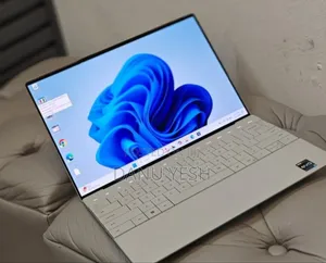 New Laptop Dell XPS 13 9320 32GB Intel Core I7 SSD 1T