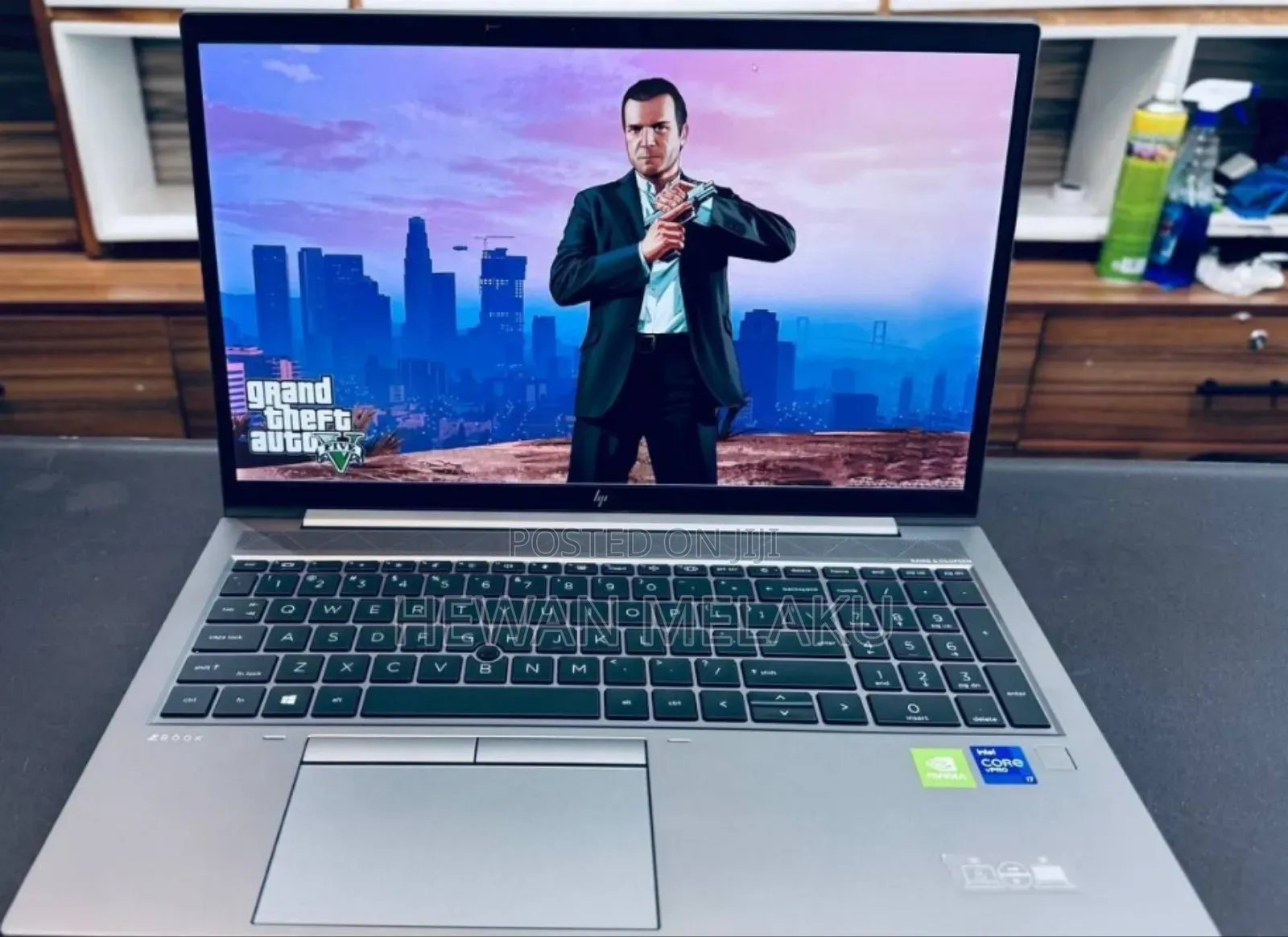 New Laptop HP ZBook Firefly G8 16GB Intel Core I7 SSD 512GB