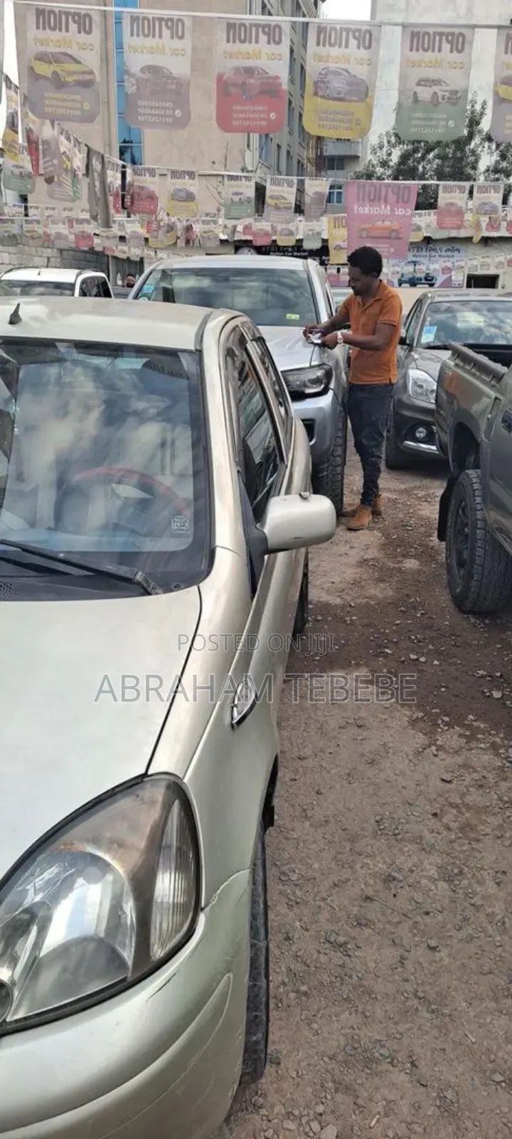 Toyota Vitz 1.0 FWD 5dr 2002 Gold