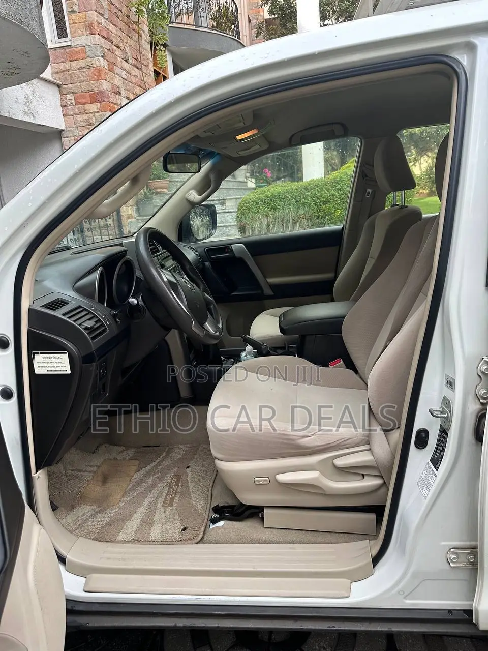 Toyota Land Cruiser Prado 2012 White