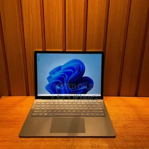 New Laptop Microsoft Surface 8GB Intel Core I5 SSD 512GB
