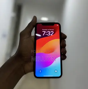 Apple iPhone XR 64 GB Red