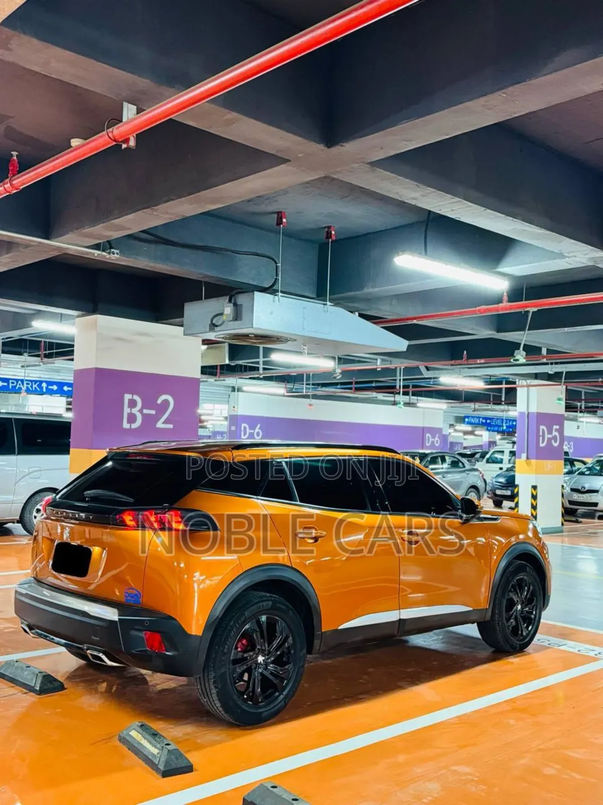 Peugeot 2008 2022 Orange