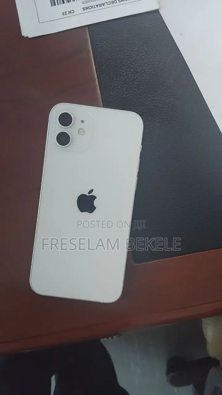 New Apple iPhone 12 64 GB White