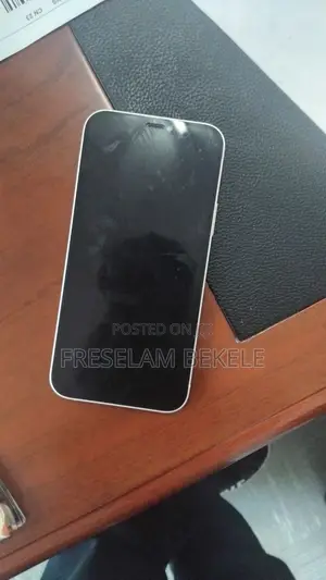 New Apple iPhone 12 64 GB White