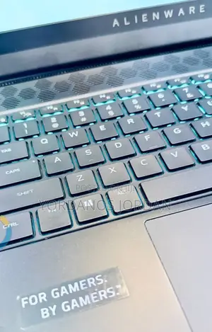 New Laptop Alienware M15 R3 24GB AMD Ryzen 9 SSD 1T